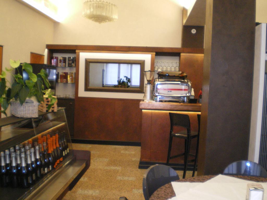 Hotel Pico Mirandola Extérieur photo