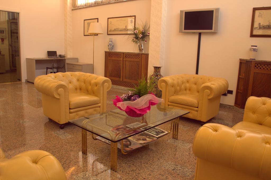 Hotel Pico Mirandola Extérieur photo