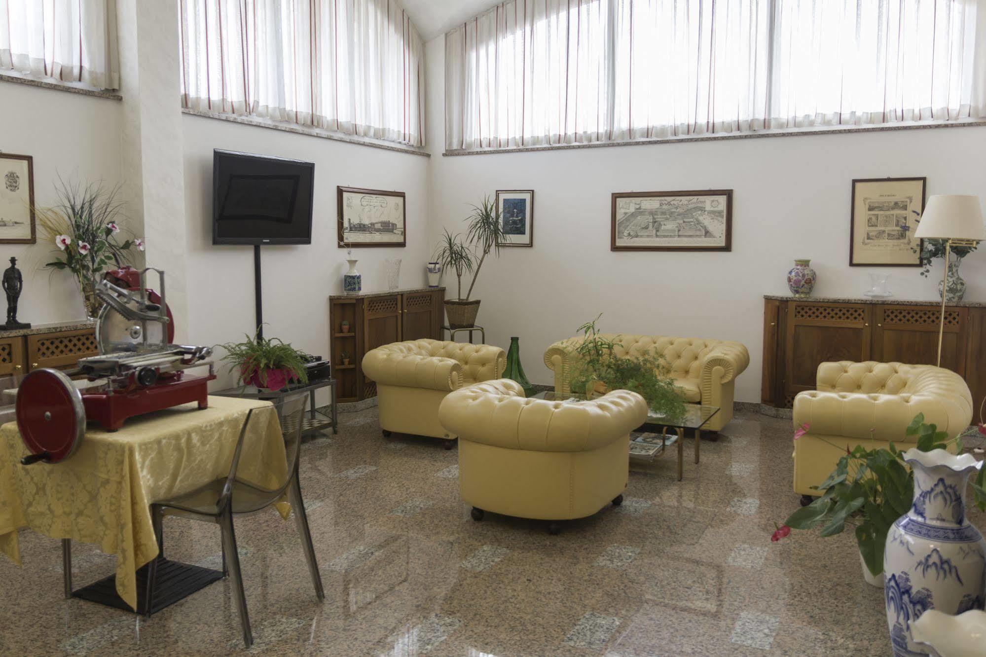 Hotel Pico Mirandola Extérieur photo