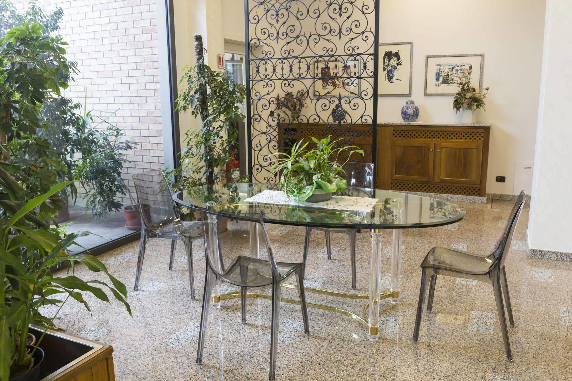 Hotel Pico Mirandola Extérieur photo