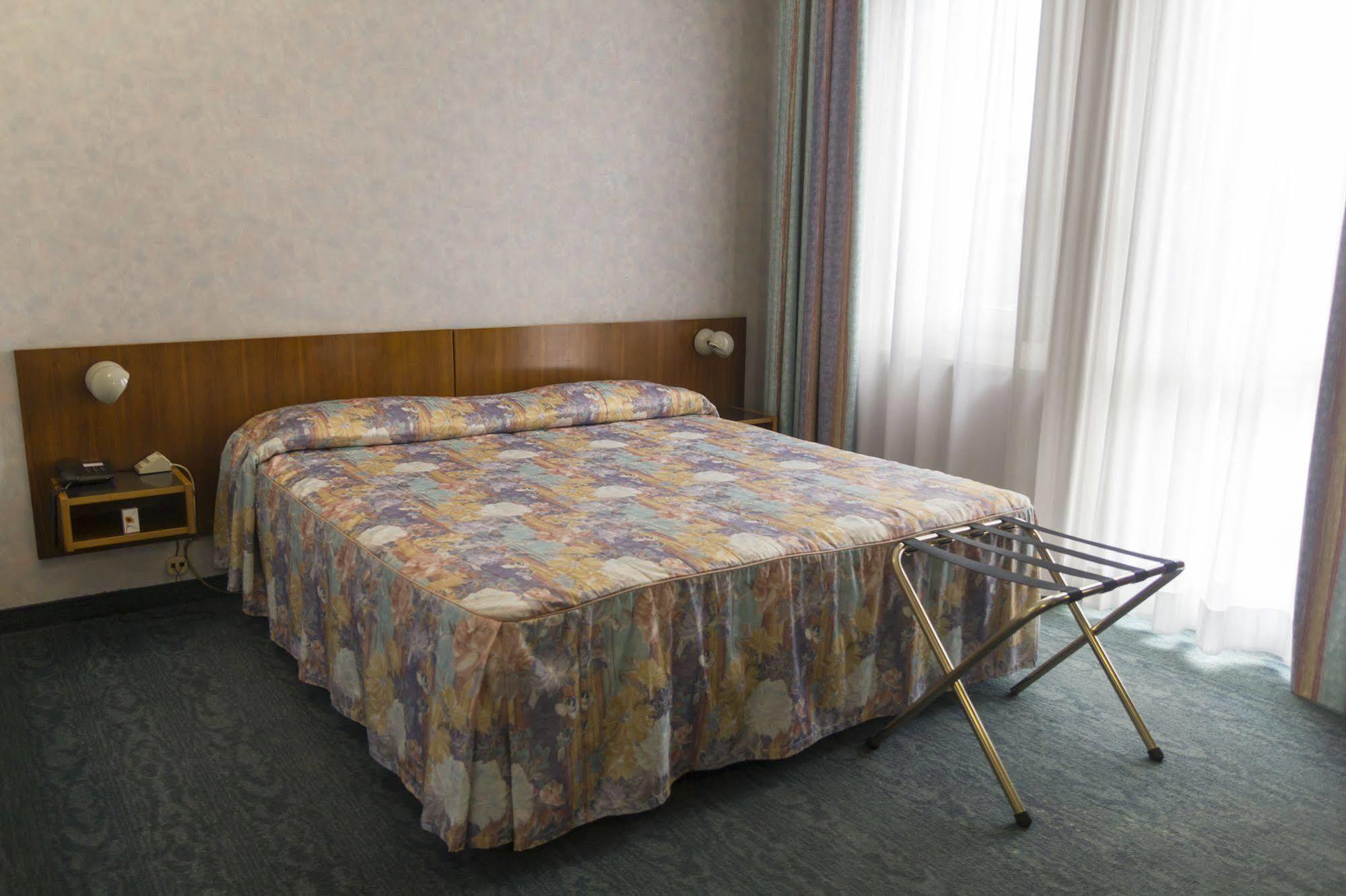 Hotel Pico Mirandola Extérieur photo