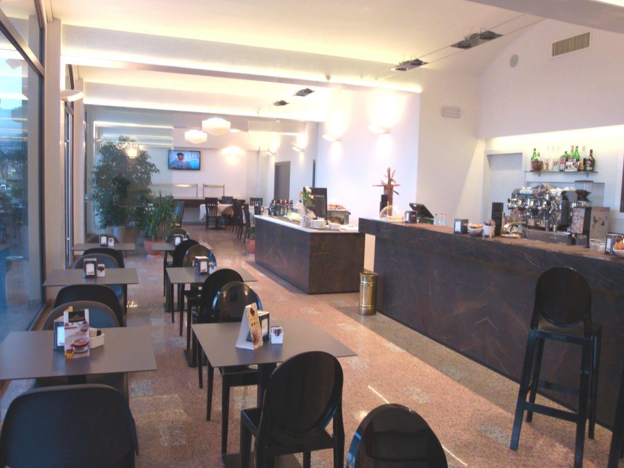 Hotel Pico Mirandola Extérieur photo
