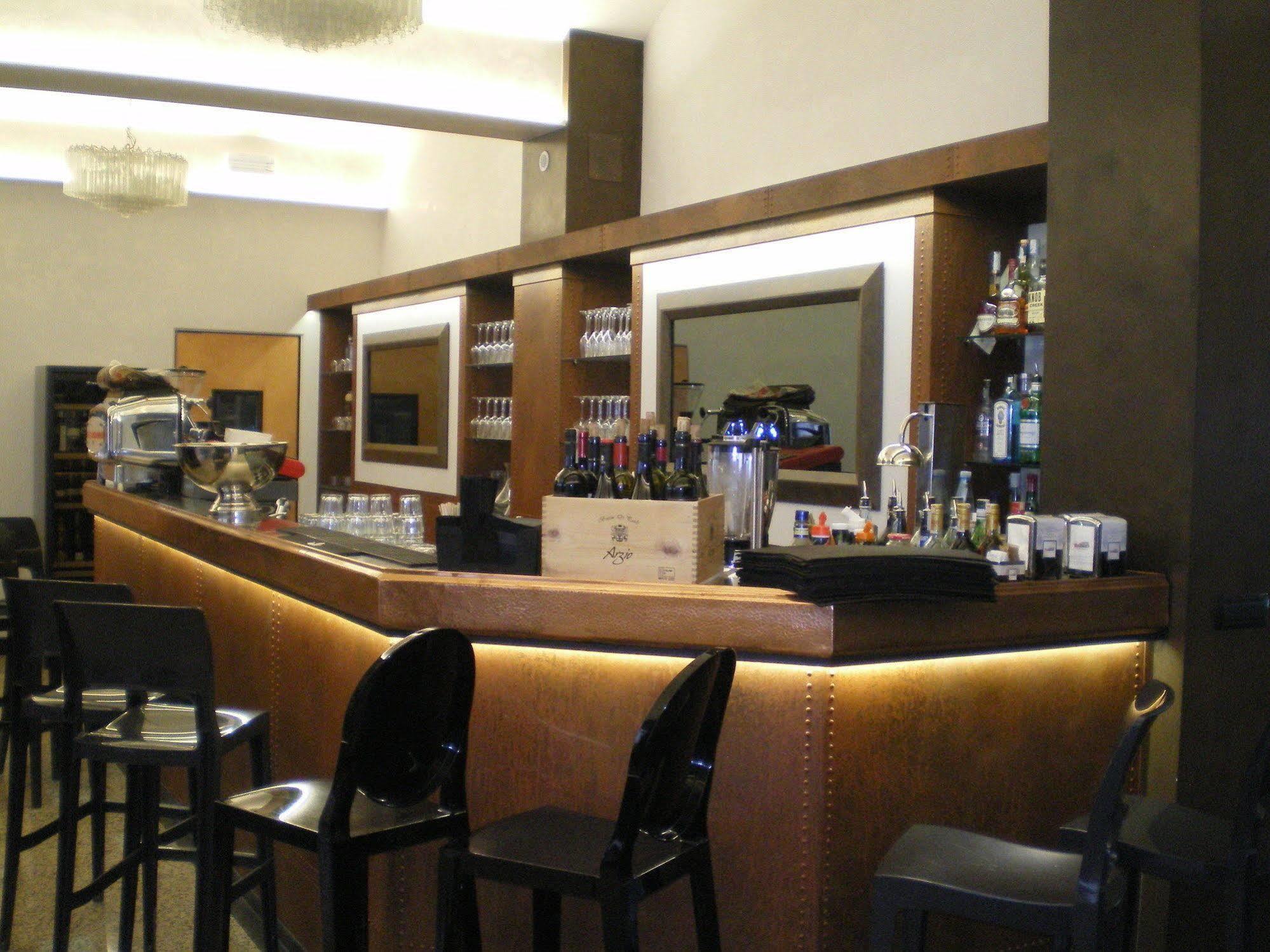 Hotel Pico Mirandola Extérieur photo