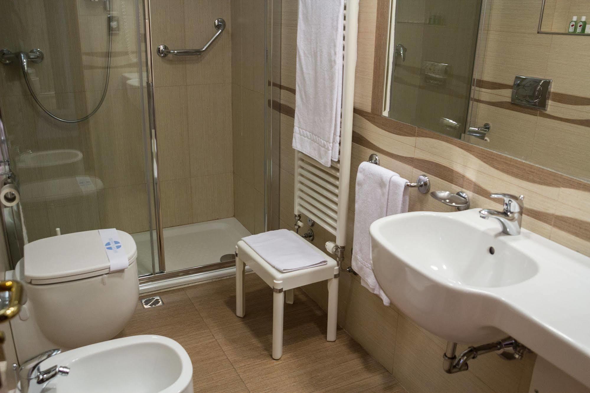 Hotel Pico Mirandola Extérieur photo